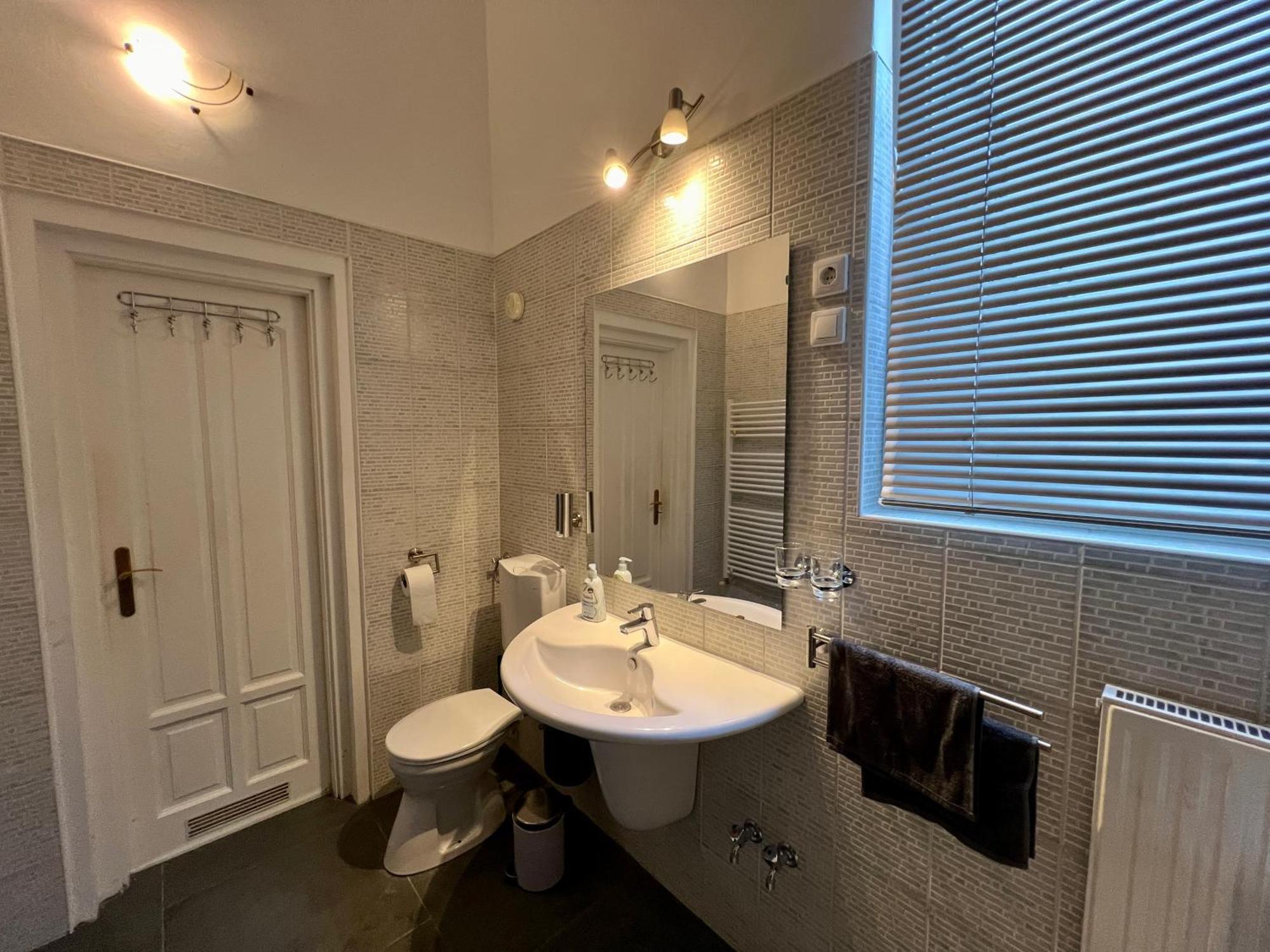 Tilia Suite Budapeste Exterior foto